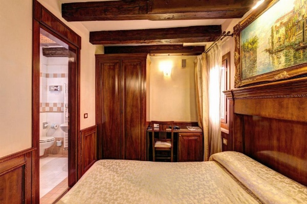 Palazzo La Scala image 9